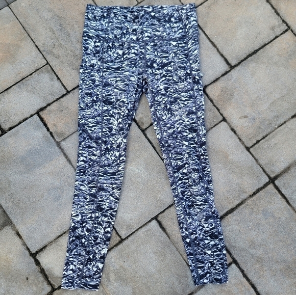 Lululemon Fast & Free 7/8 Tight II *Nulux 25" 8 - Picture 2 of 10